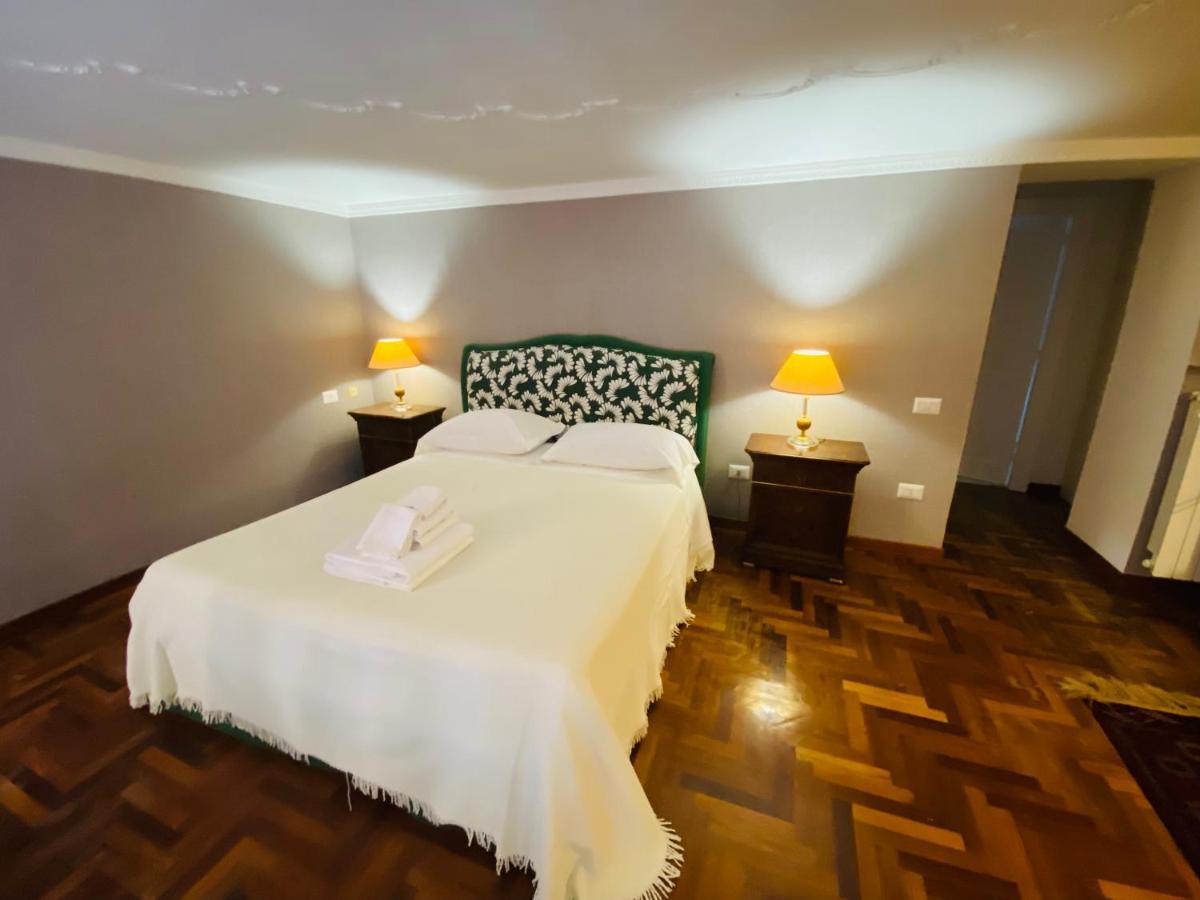 Around Toledo Hotel Napoli Bagian luar foto
