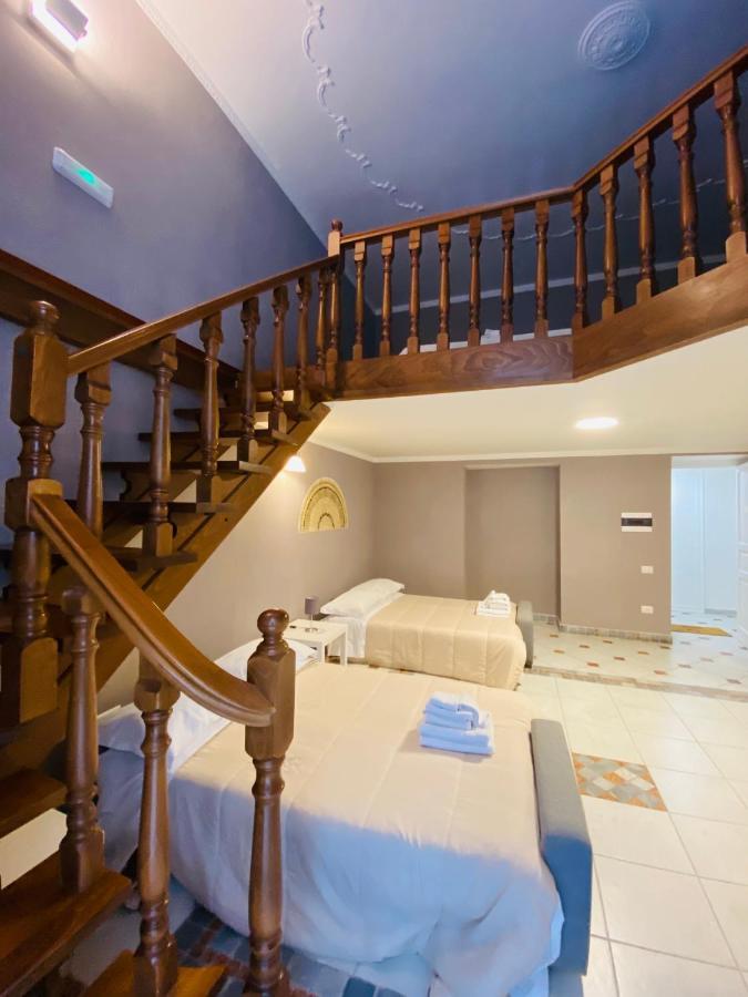 Around Toledo Hotel Napoli Bagian luar foto